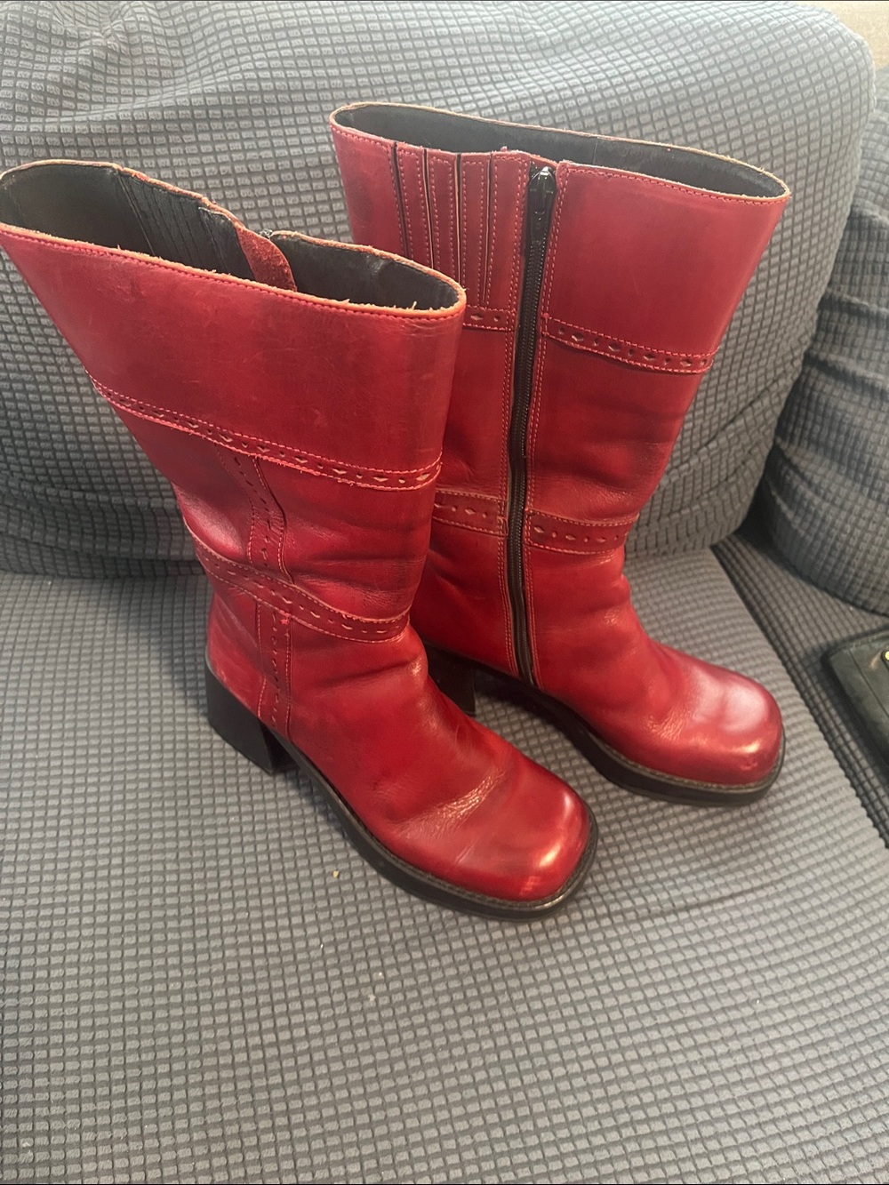Vintage 90’s Skechers Women's Red Mid-Calf Leather Boots